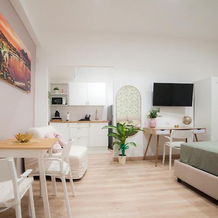 Michelangelo 80 Apartment Nápoly Kültér fotó