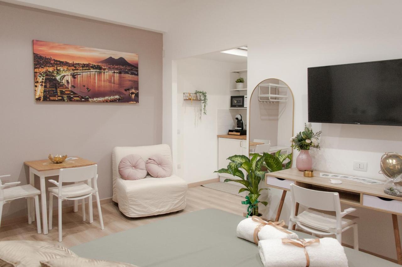 Michelangelo 80 Apartment Nápoly Kültér fotó