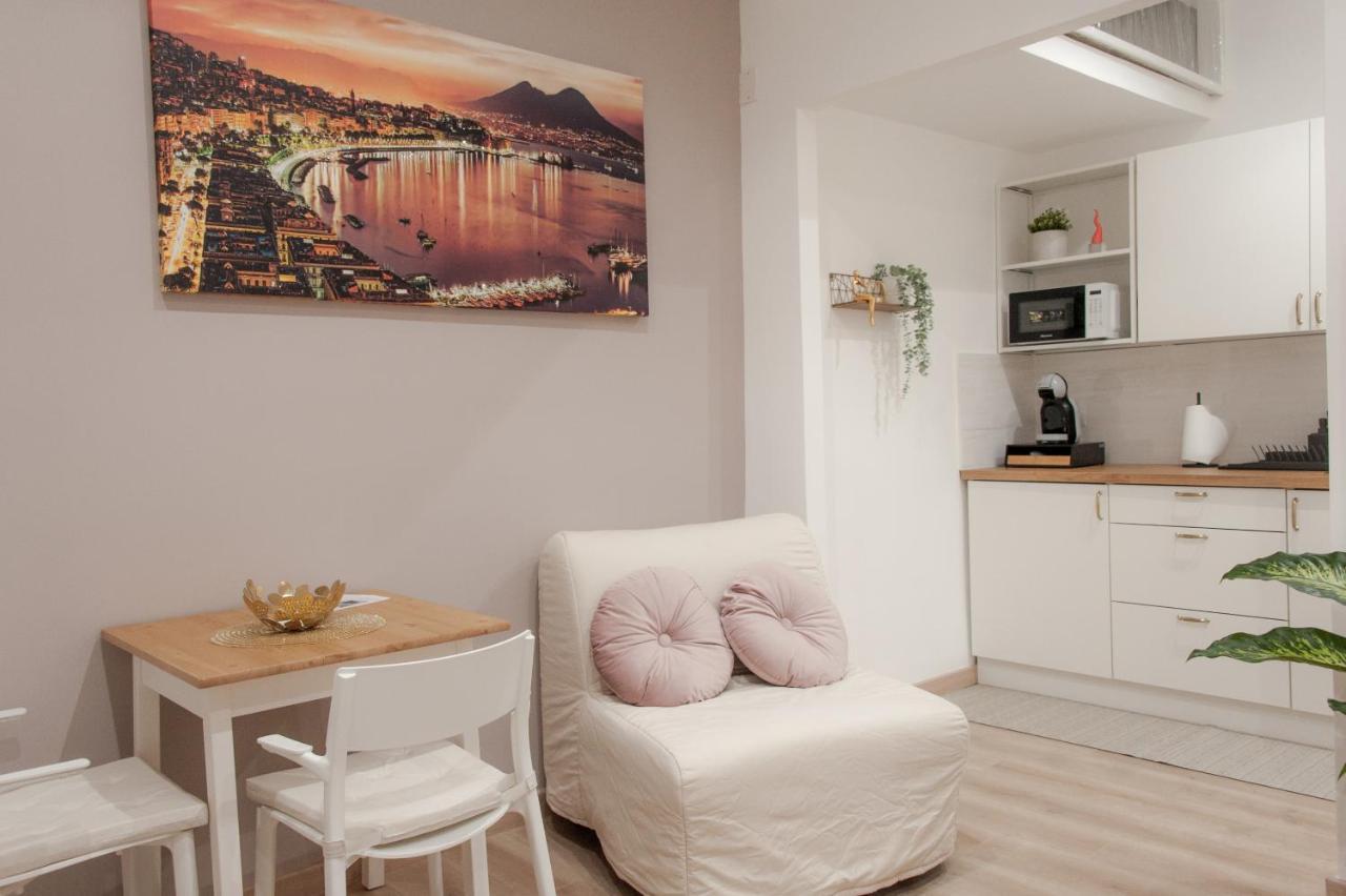 Michelangelo 80 Apartment Nápoly Kültér fotó